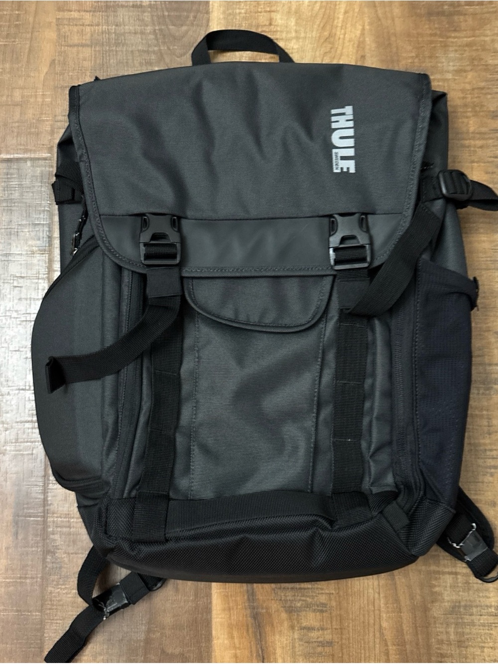 Thule Subterra Backpack 25L Dark Shadow Grey New W/O Tags Sweden Commuter Bag